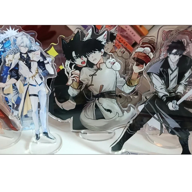 Figurine en acrylique Omniscie - Desk Accessories avis et prix